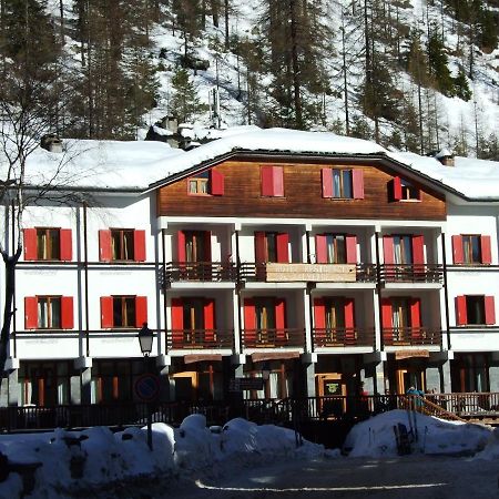 Hotel Residence Valverde Gressoney-la-Trinité Екстериор снимка