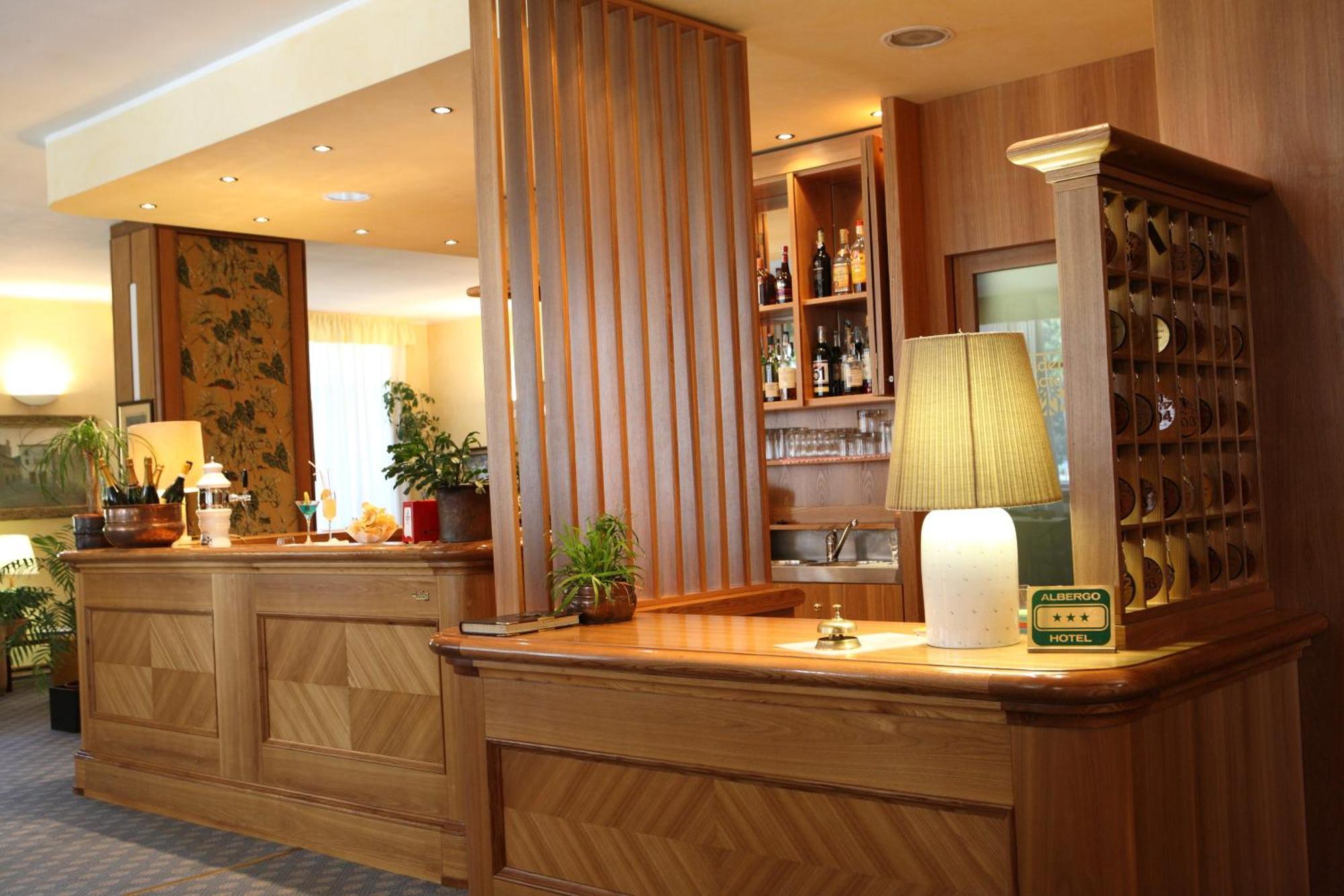 Hotel Residence Valverde Gressoney-la-Trinité Екстериор снимка