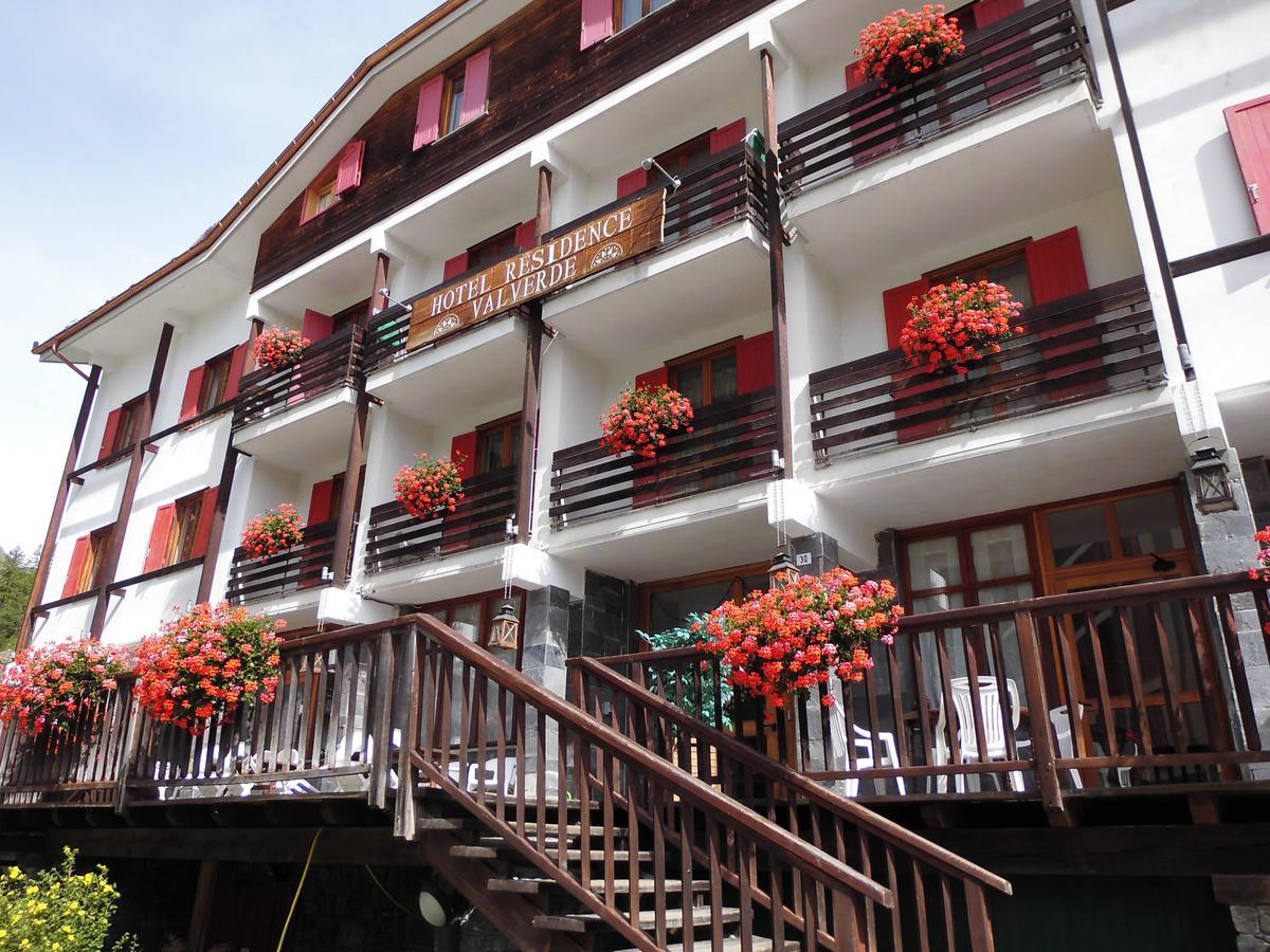Hotel Residence Valverde Gressoney-la-Trinité Екстериор снимка